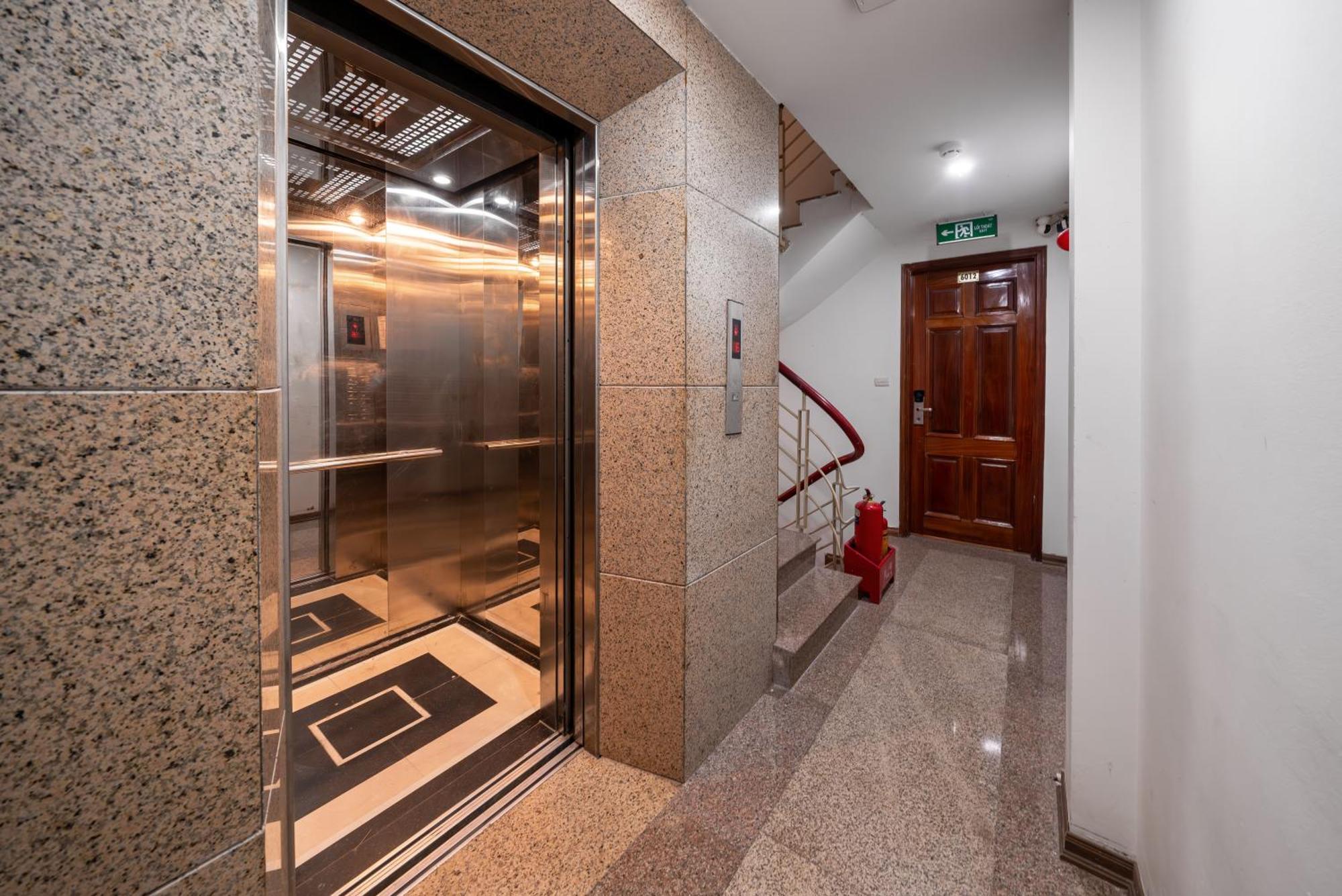 Astoria Hanoi Hotel & Travel Екстер'єр фото