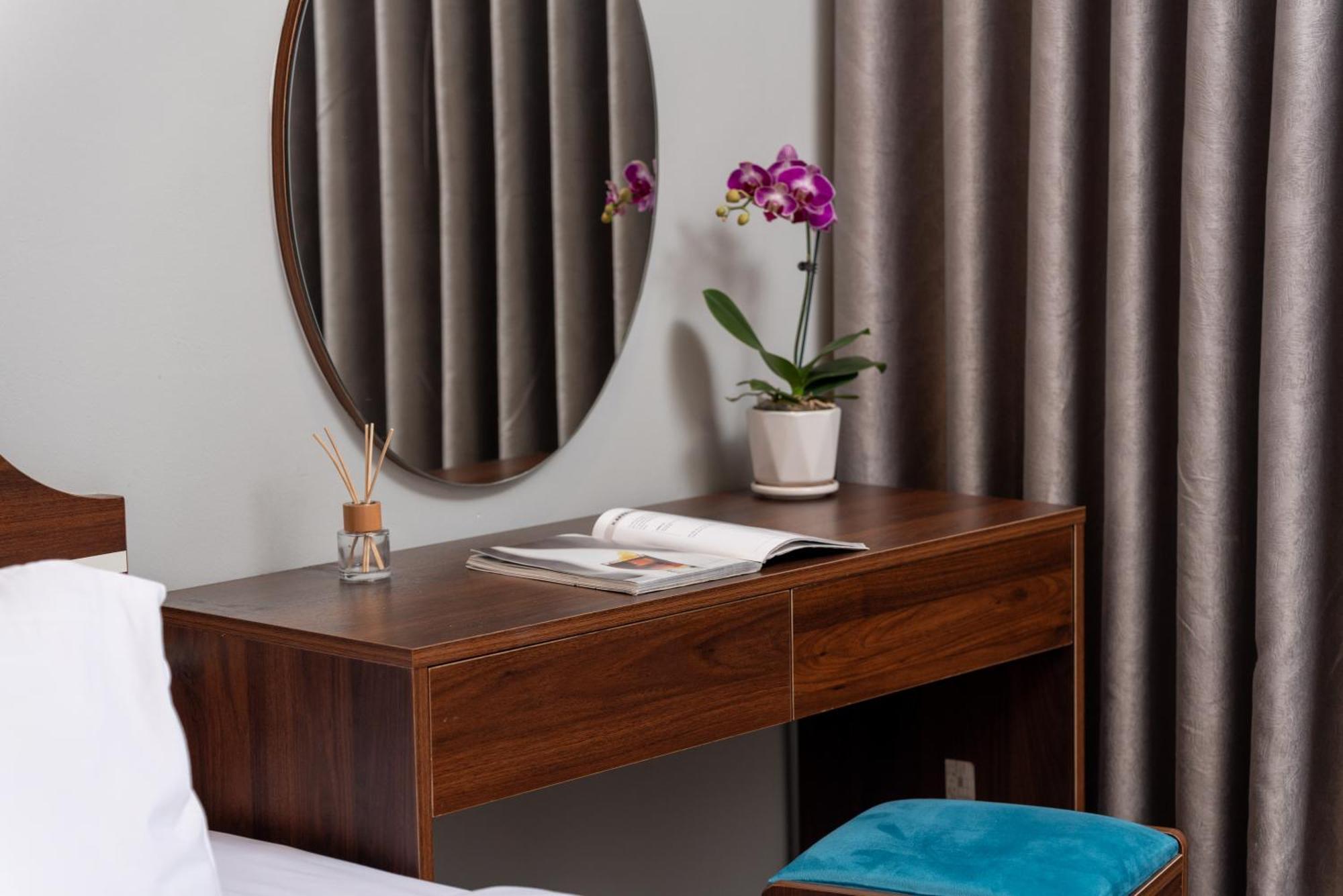 Astoria Hanoi Hotel & Travel Екстер'єр фото