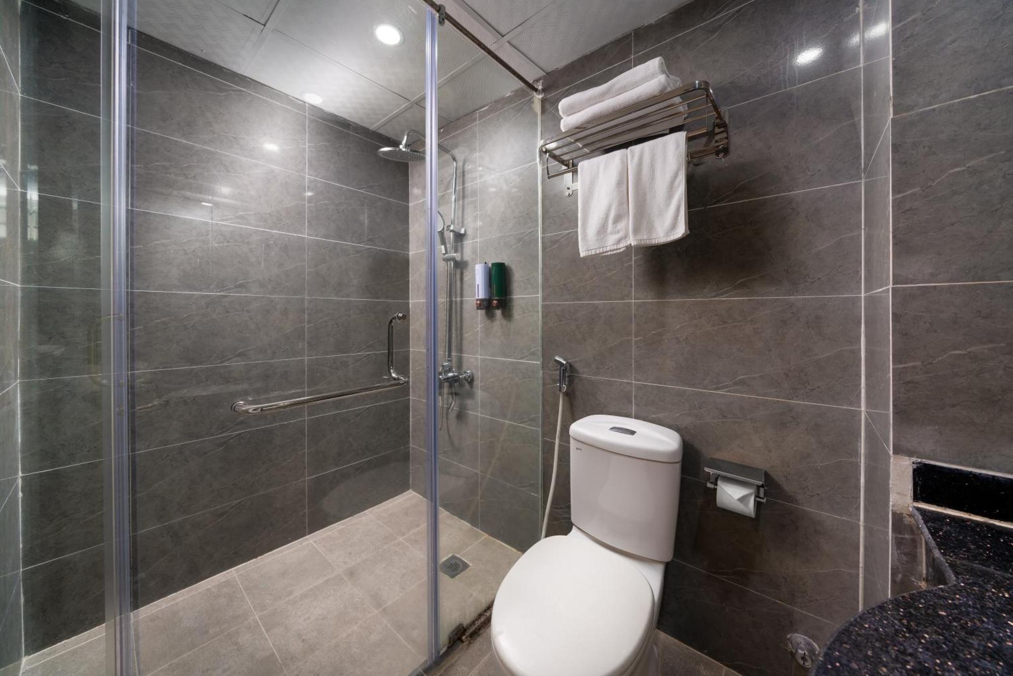 Astoria Hanoi Hotel & Travel Екстер'єр фото