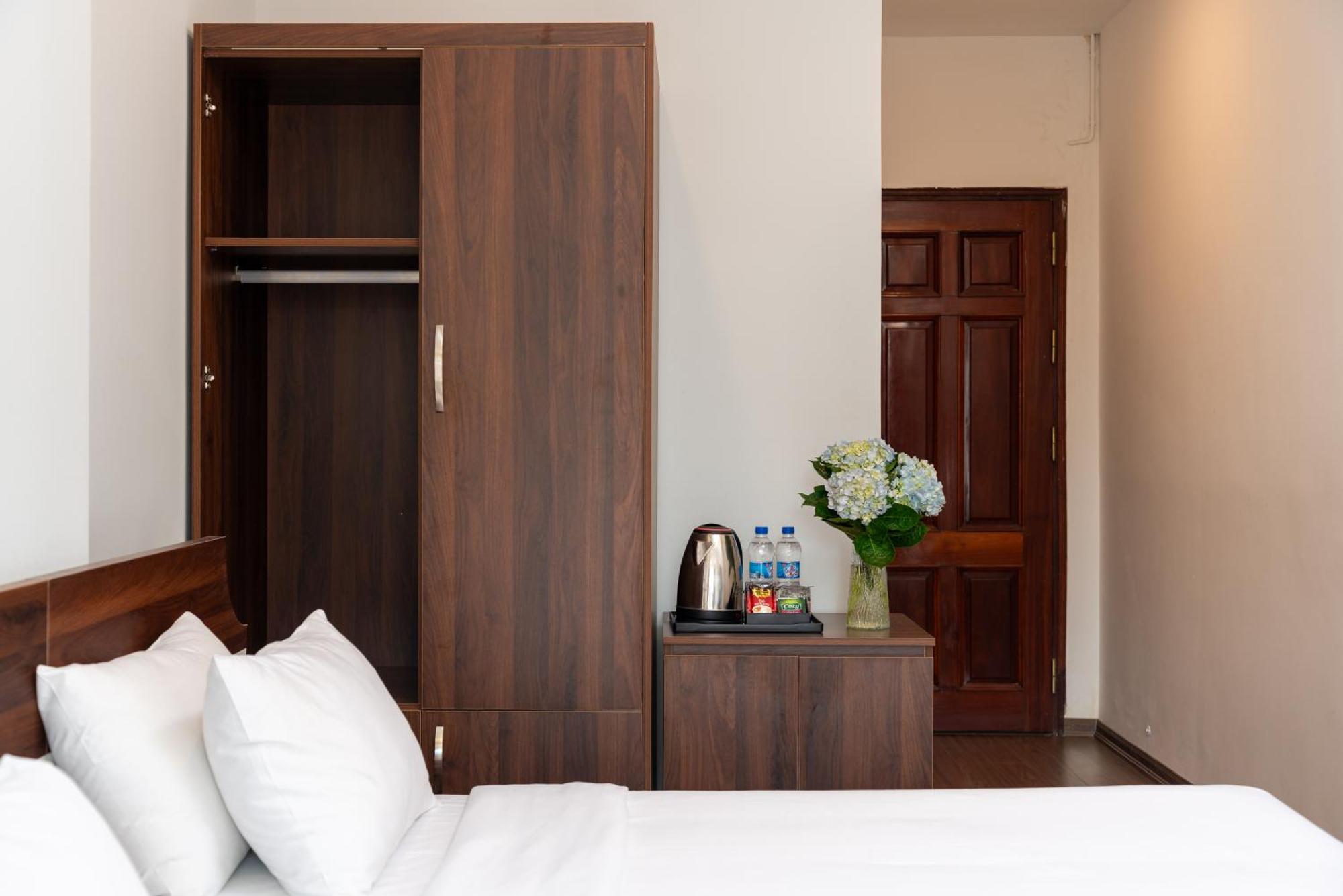 Astoria Hanoi Hotel & Travel Екстер'єр фото